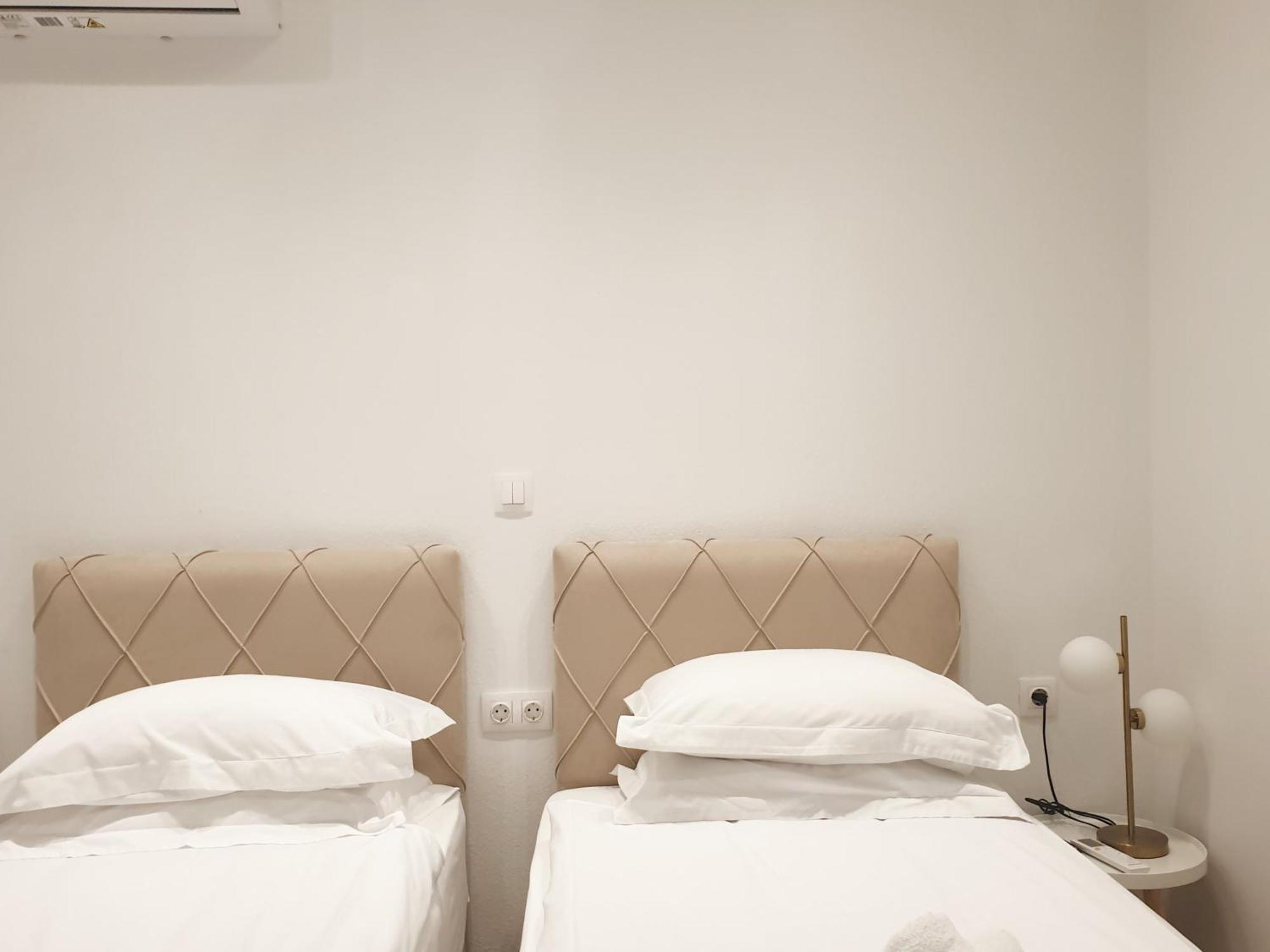 Eantos Studios And Suites Peraía Cameră foto